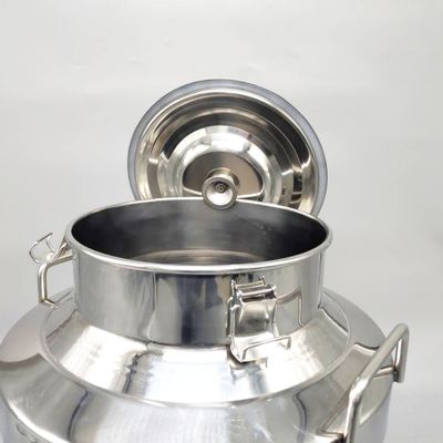 SS304 50L Ember Food Grade Kedap Udara Bukti Kelembaban Dengan Tutup