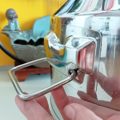 Susu Stainless Steel Tertutup 20L Tebal Dapat Penyimpanan Susu Food Grade SUS304