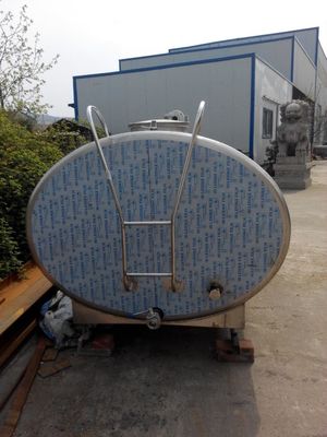 Dairy Farm Electric 1000 Liter Milk Tank Bulk Milk Cooler