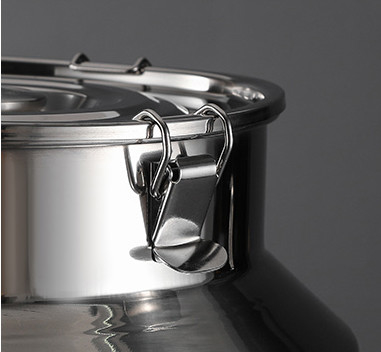 Tangki Penyegel Stainless Steel 304 Anti Bocor Keras Untuk Peternakan Susu